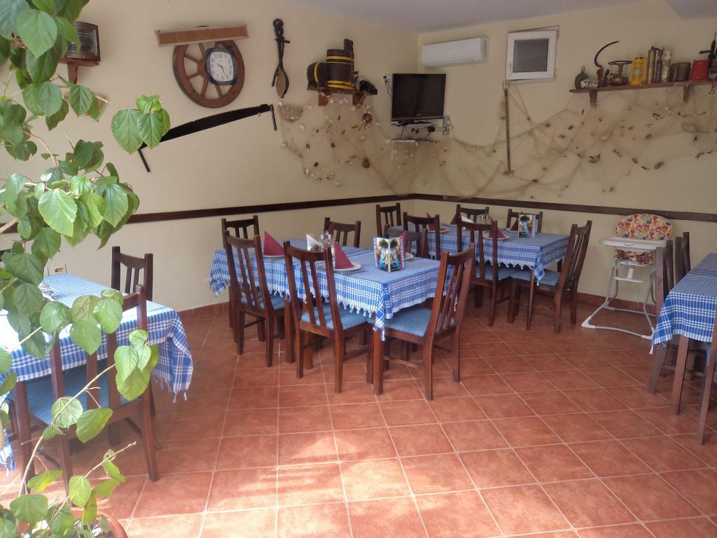 Bed And Breakfast Mediteran Bar Buitenkant foto