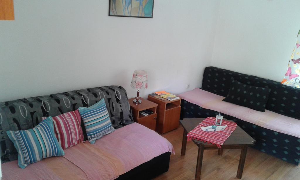 Bed And Breakfast Mediteran Bar Buitenkant foto